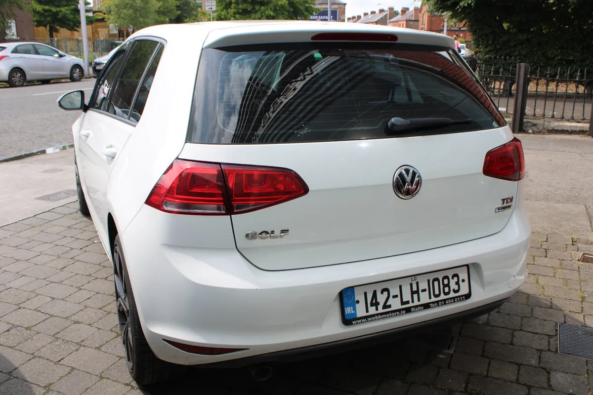 Volkswagen Golf 2014 1,6 TDI S **FULL HISTORY** - Image 4