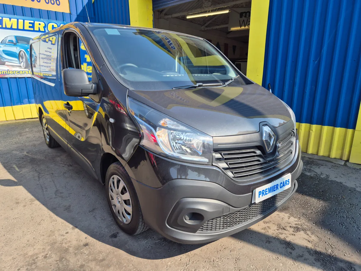 Renault Trafic 2017 - Image 1