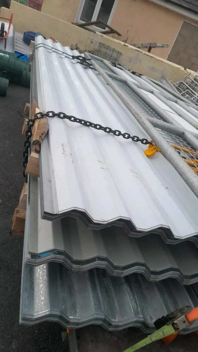 Box profile galvanized sheeting size 10ft 12ft - Image 1
