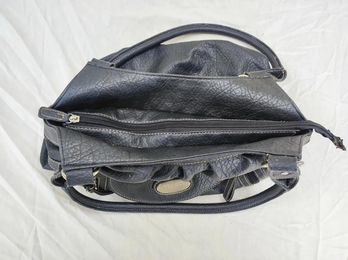 Classic Rosetti Black Shoulder Bag - Image 4