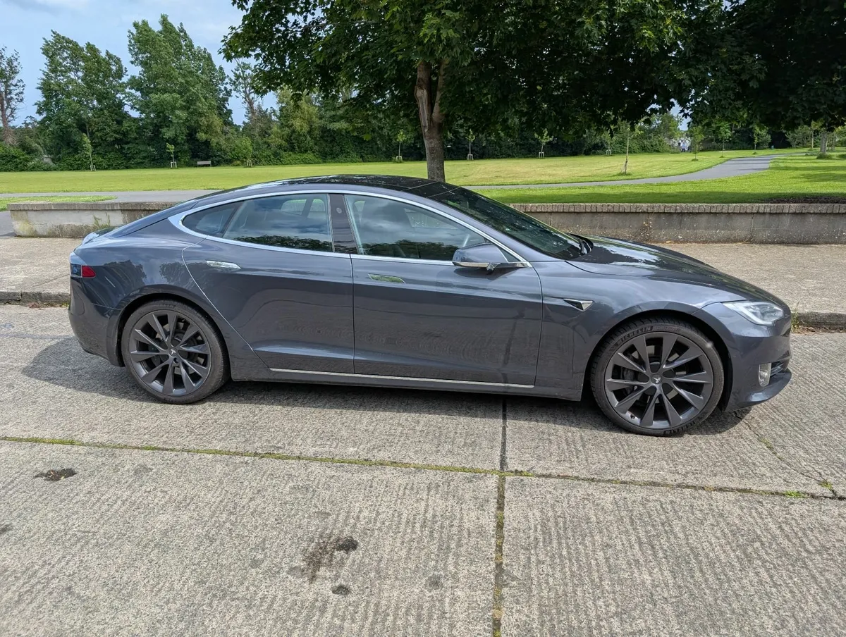 Tesla Model S 75D - 2019 - Image 1