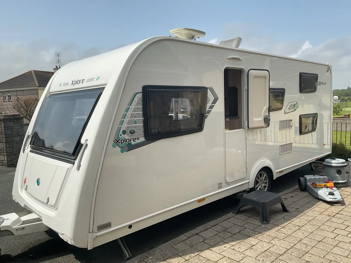 Caravan - Image 1
