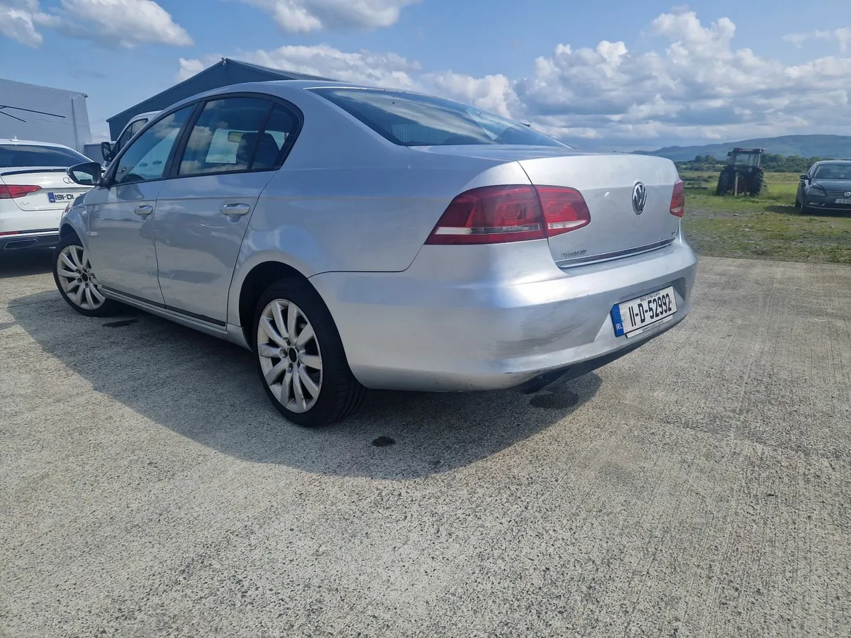 Volkswagen Passat 2011 low miles - Image 3