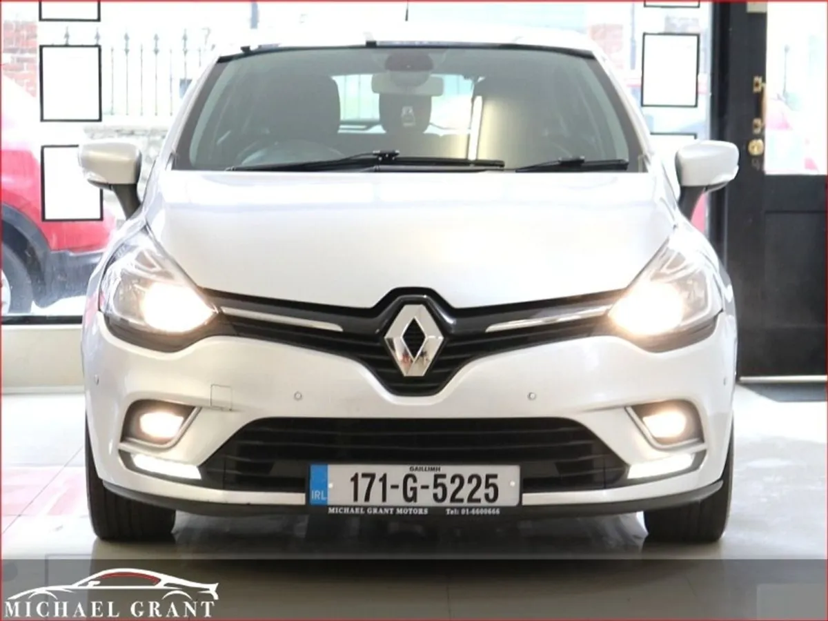 Renault Clio 1.2 Petrol Automatic Dynamique NAV / - Image 2