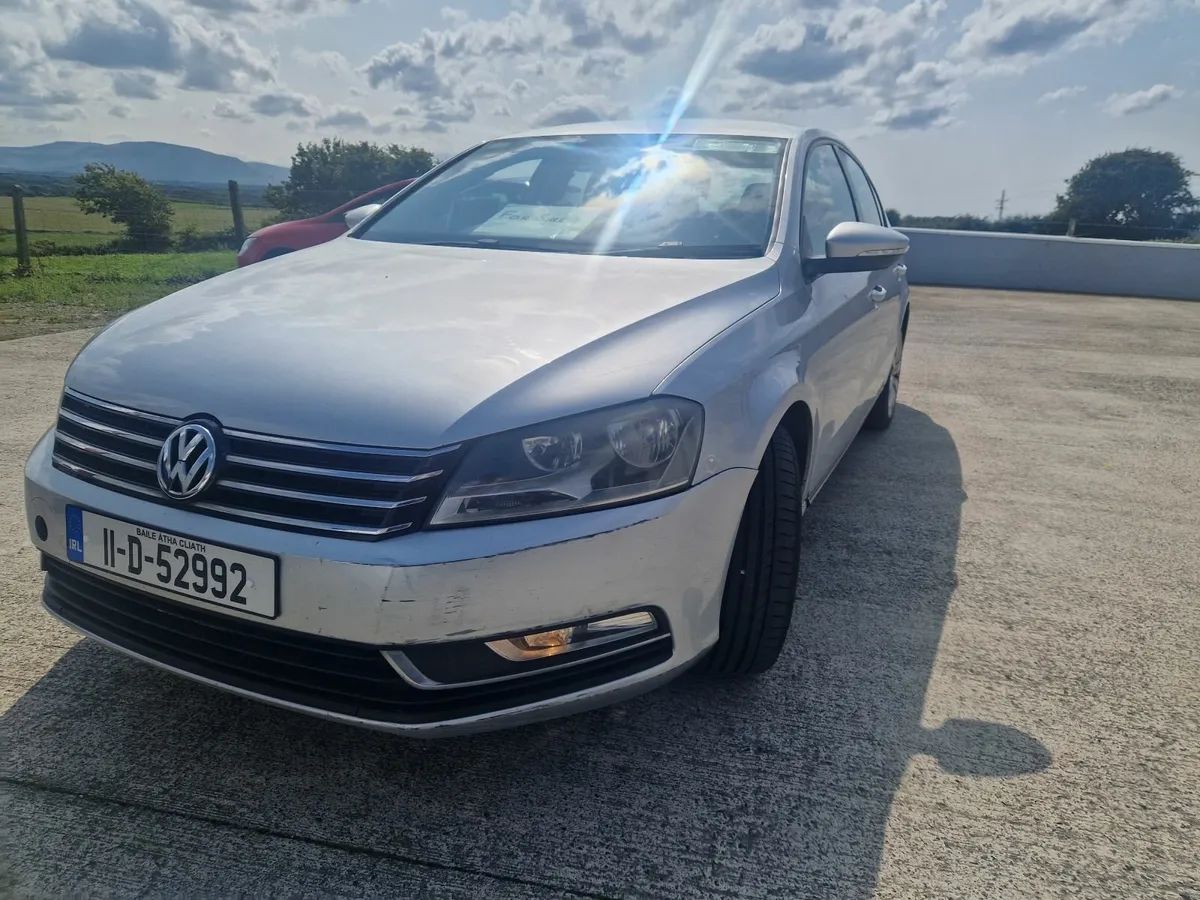 Volkswagen Passat 2011 low miles - Image 4