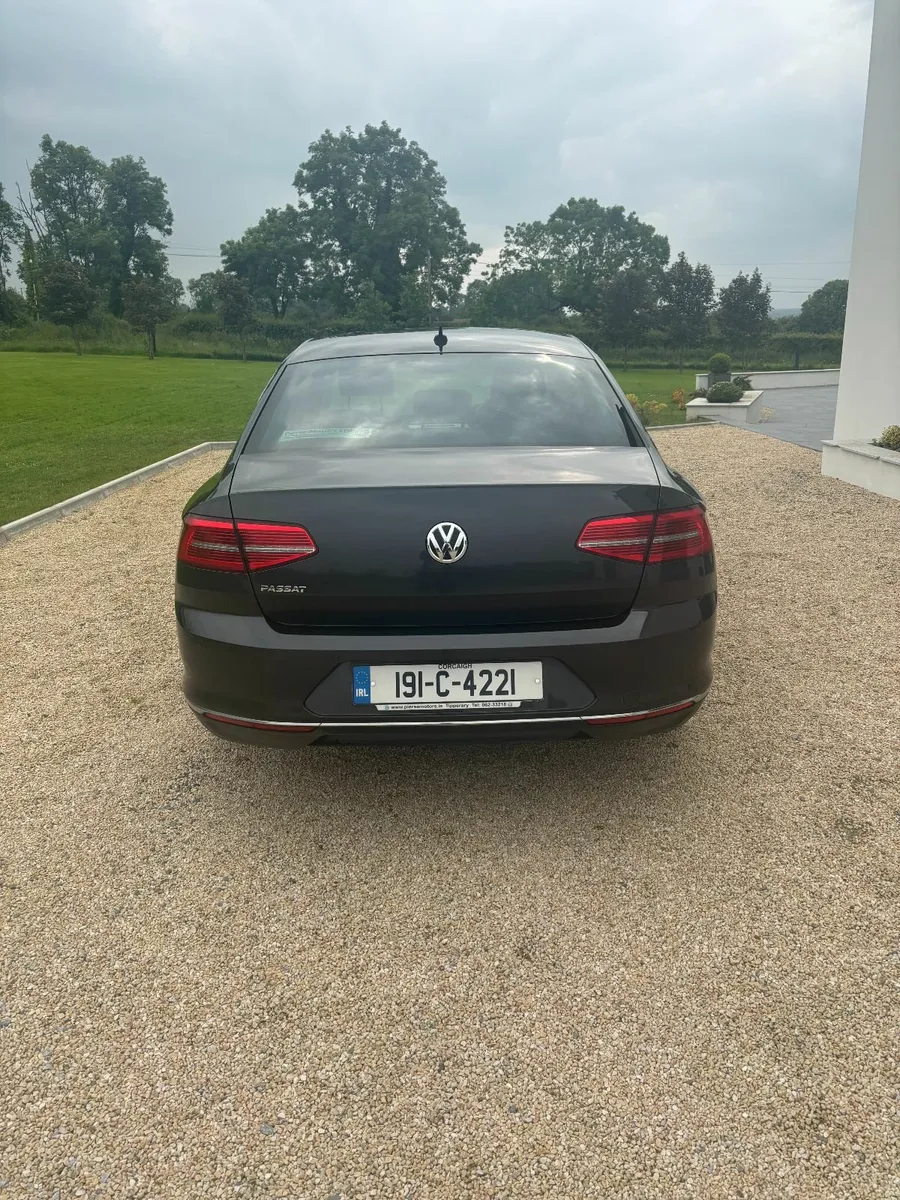 Volkswagen Passat 2019 - Highline - Image 3