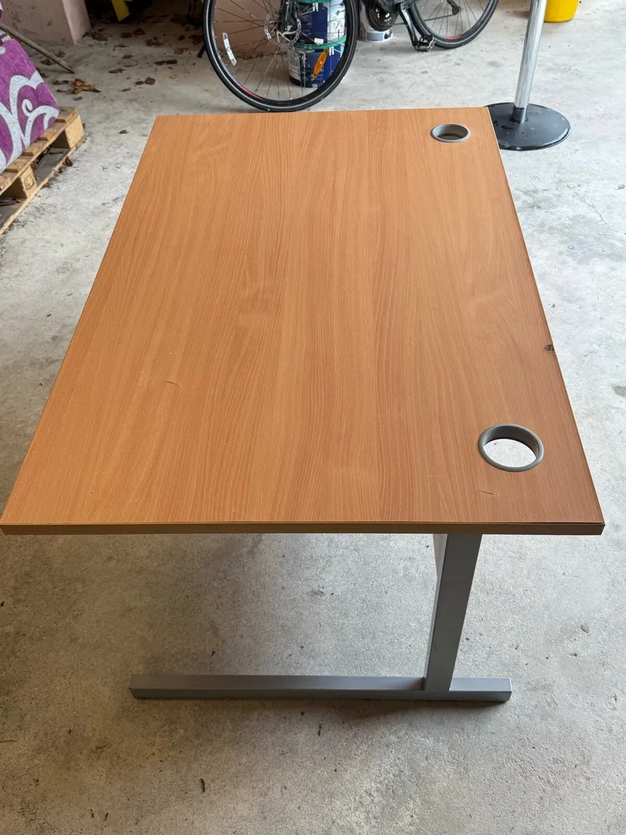 LARGE DESK: perfect for Office/Study - Image 4
