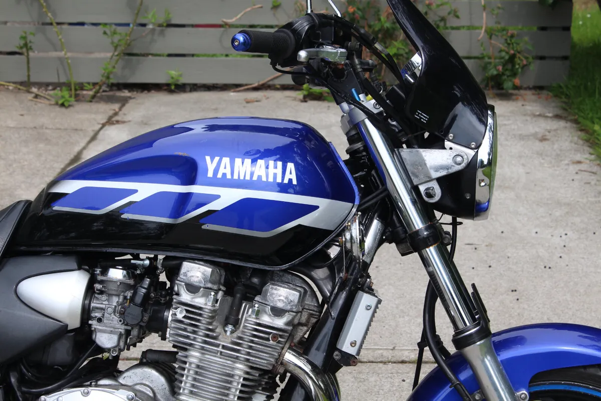 2000 Yamaha XJR 1300 - Image 3