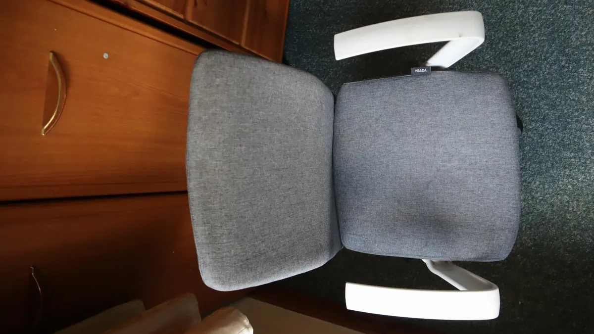 Office chairs - Image 1