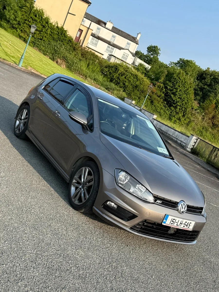 Volkswagen Golf R Line - Image 2