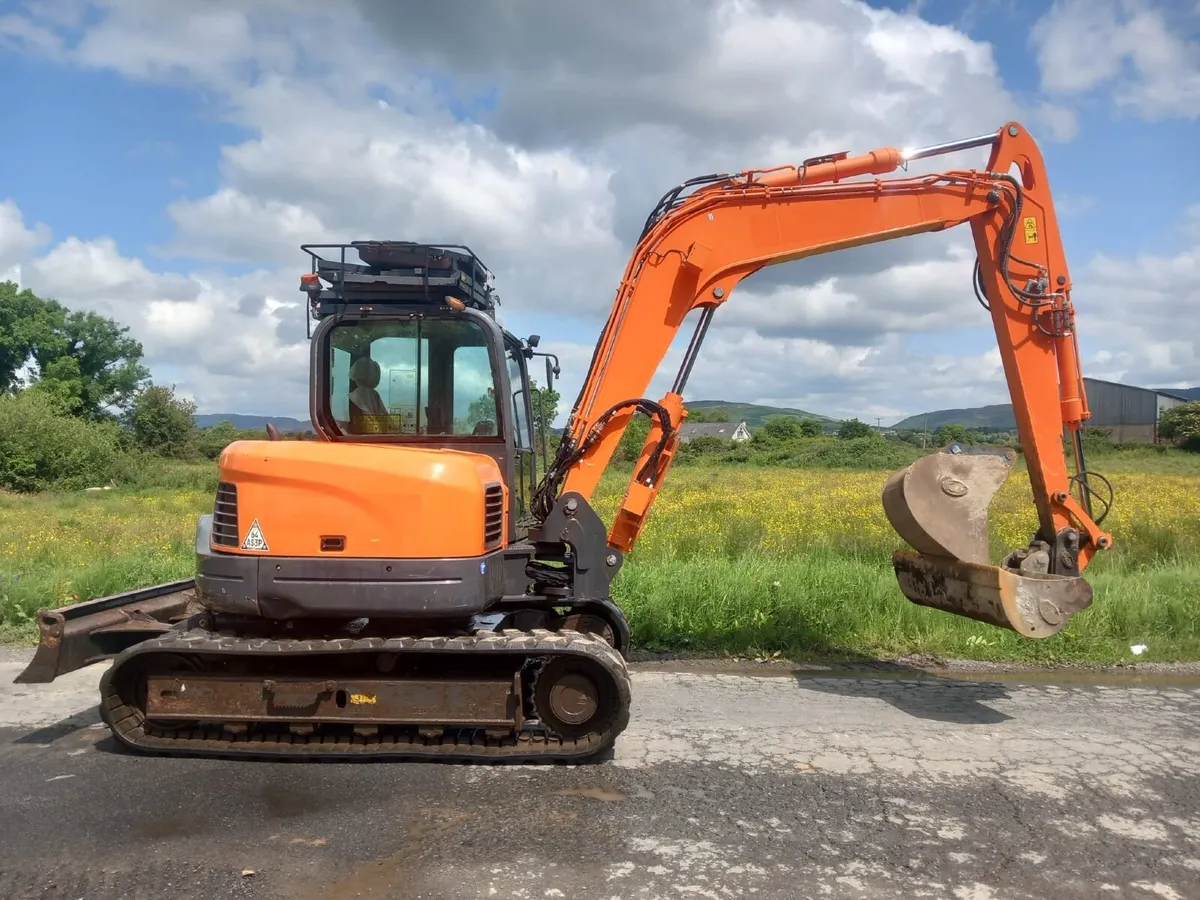 2019 Doosan DX85 - Image 3