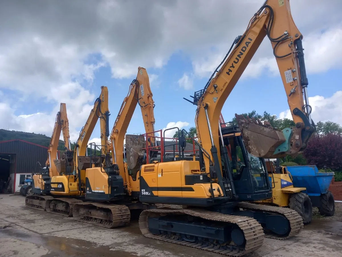 2019 Doosan DX85 - Image 4