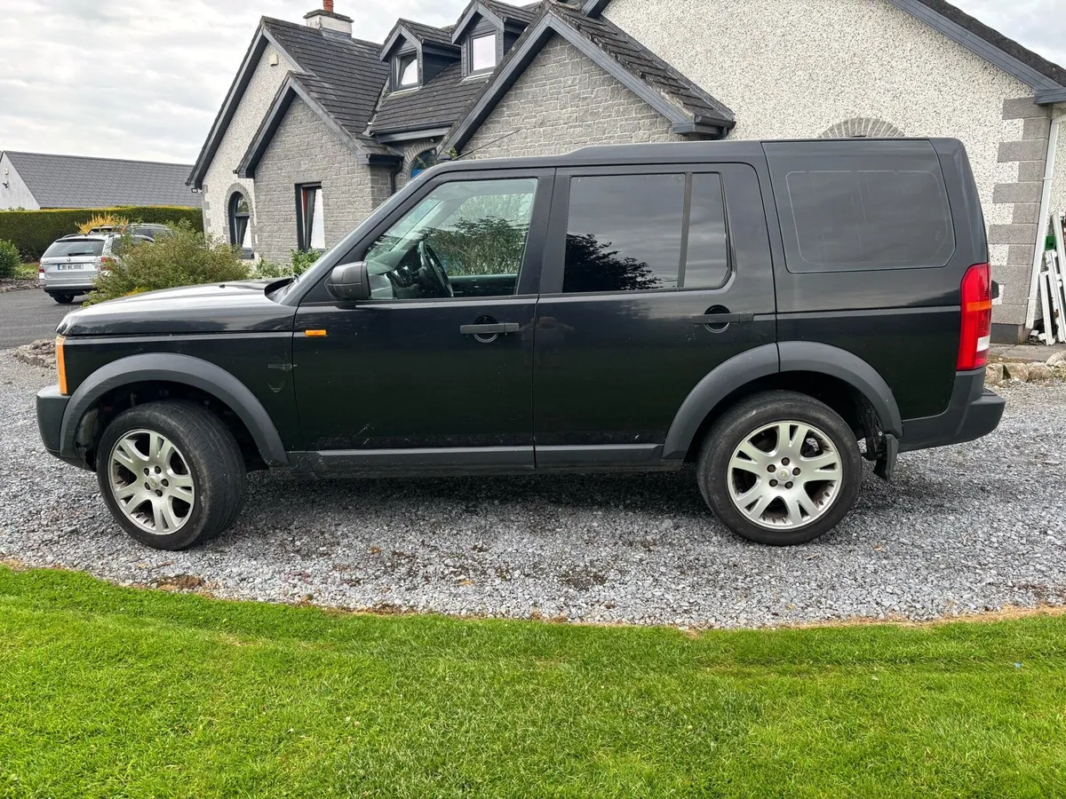 Landrover - Image 1