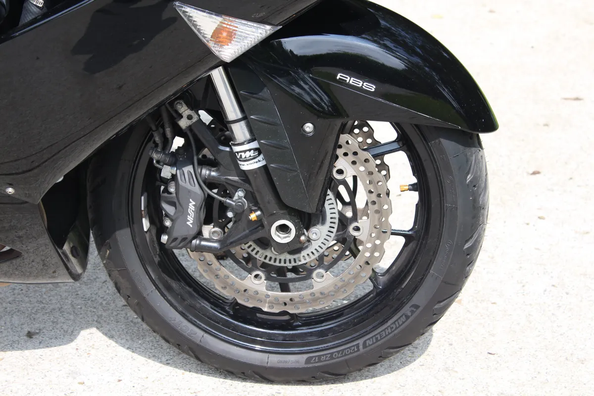 2010 Kawasaki ZZR  1400.   11k from new - Image 3