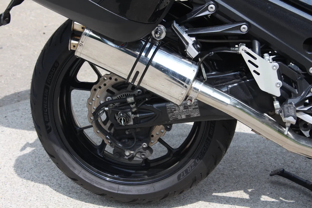 2010 Kawasaki ZZR  1400.   11k from new - Image 4