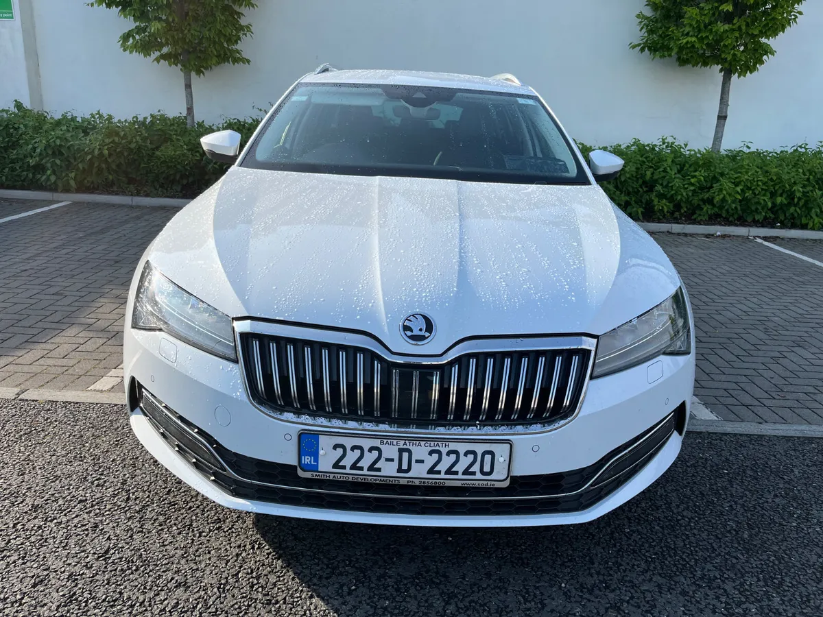 Skoda Superb 2022 2.0L DIESEL,AUTO DSG, HIGH SPEC - Image 4