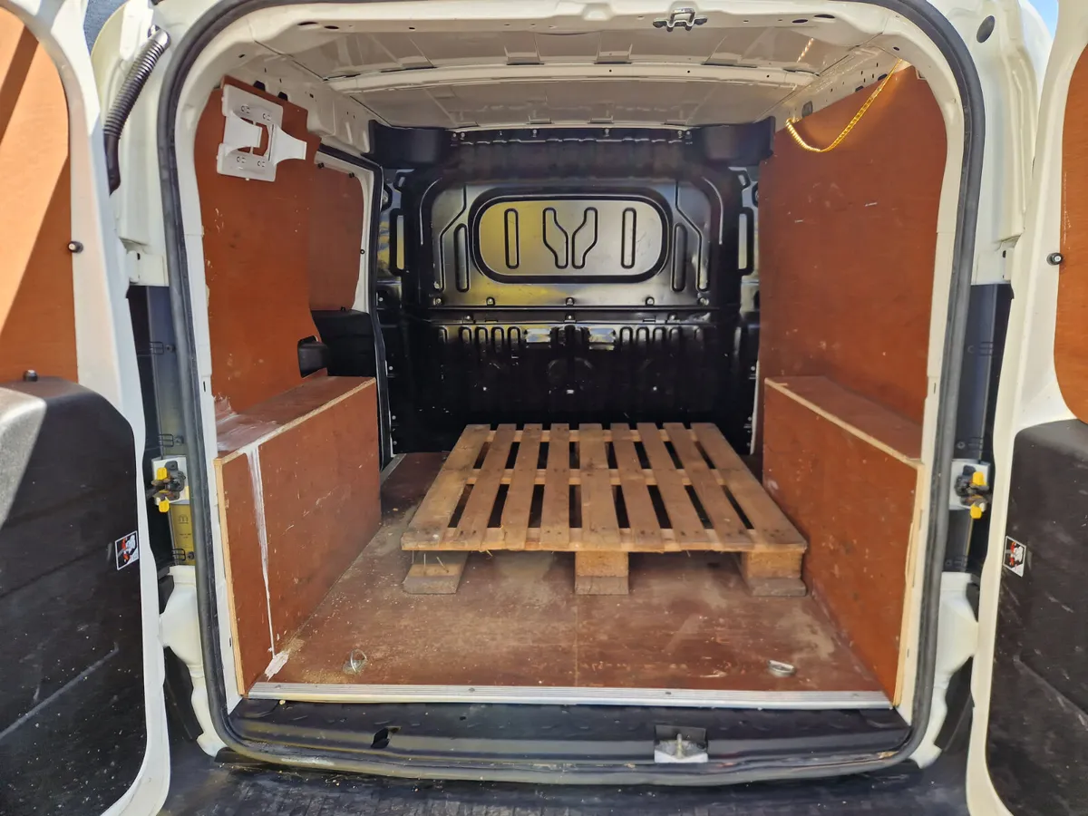 Fiat Doblo 2018 - Image 3