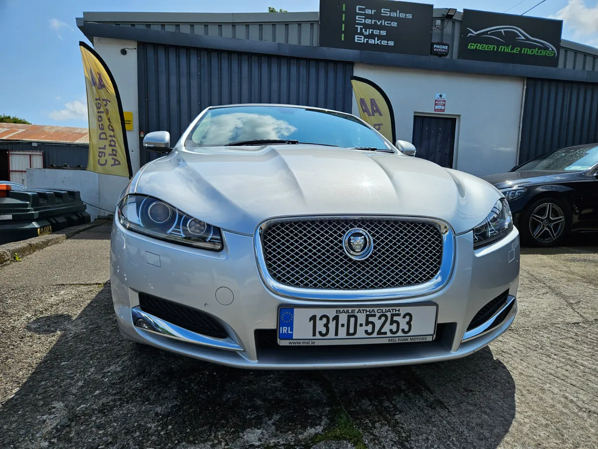 2013 JAGUAR XF * LOW MILES * LUXURY EDITION - Image 2