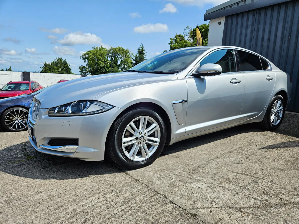 2013 JAGUAR XF * LOW MILES * LUXURY EDITION - Image 3