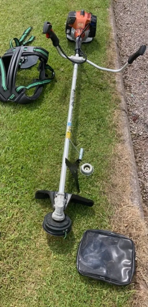 Oleo-Mac garden strimmers
