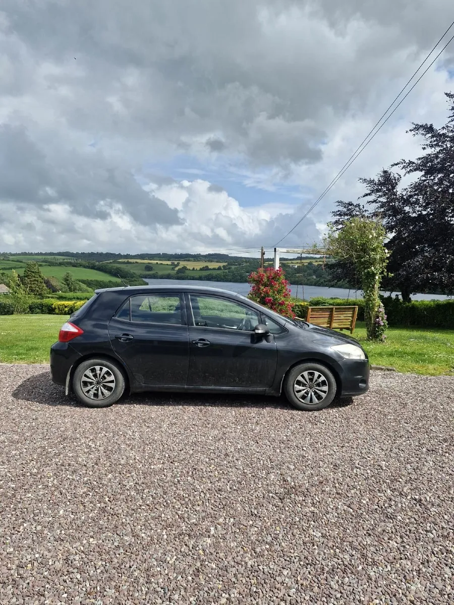 Toyota Auris 2011 - Image 3
