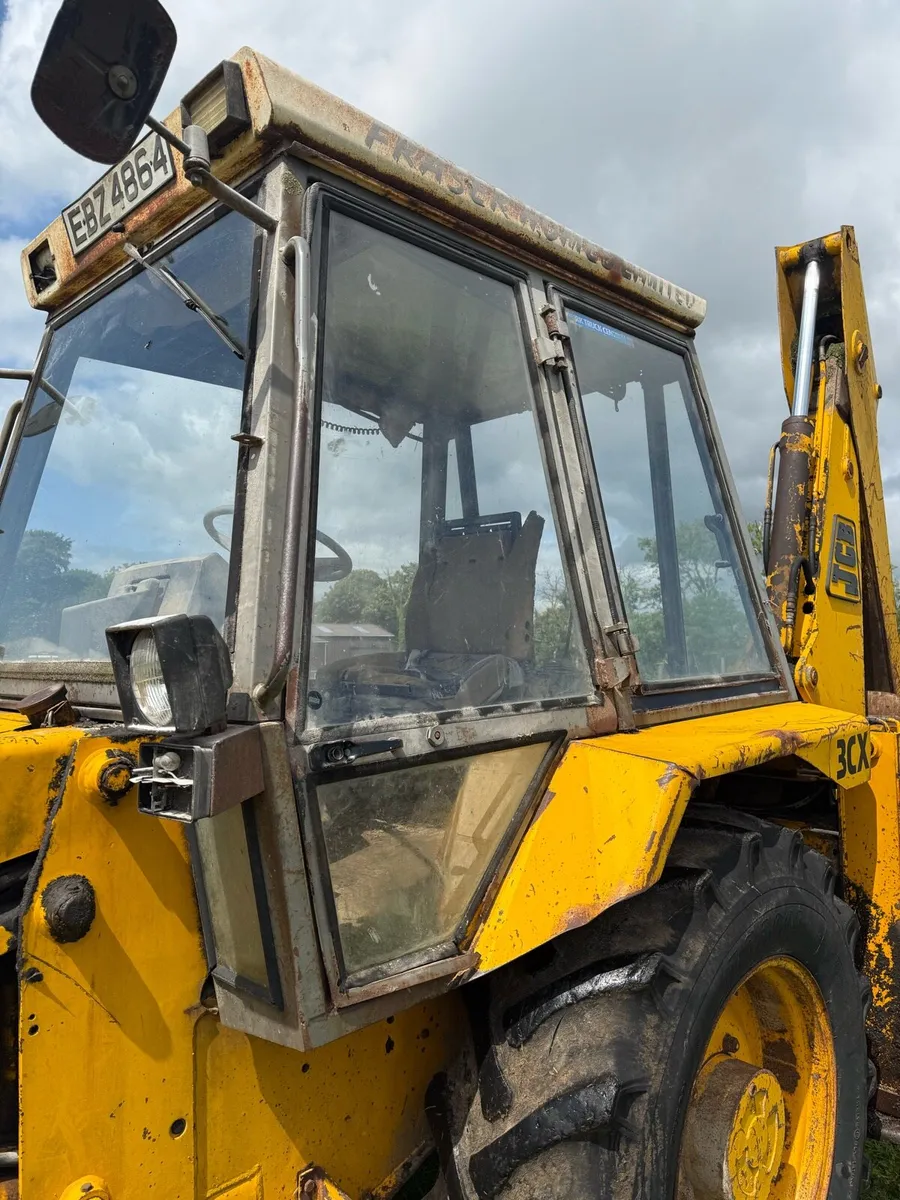 JCB 3CX Grey Cab 1988 - Image 2