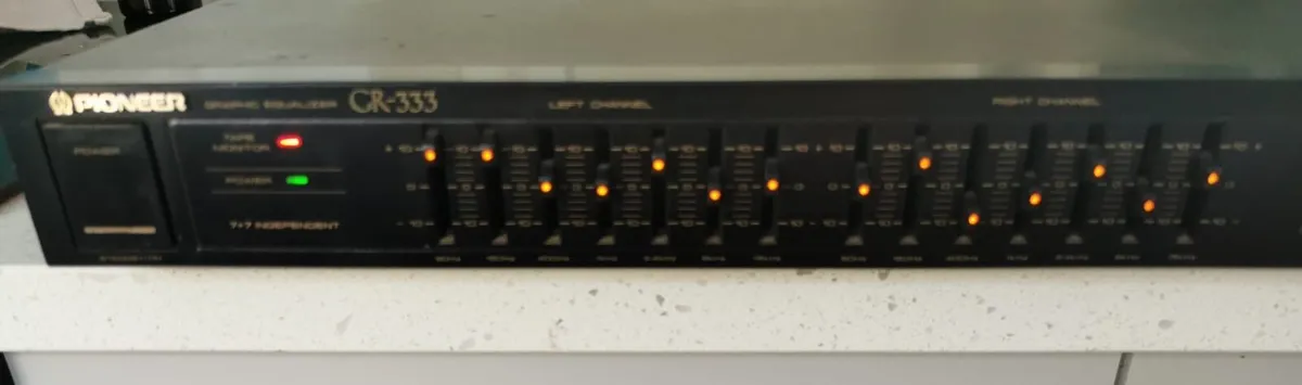 Pioneer Graphic Equaliser - Image 1