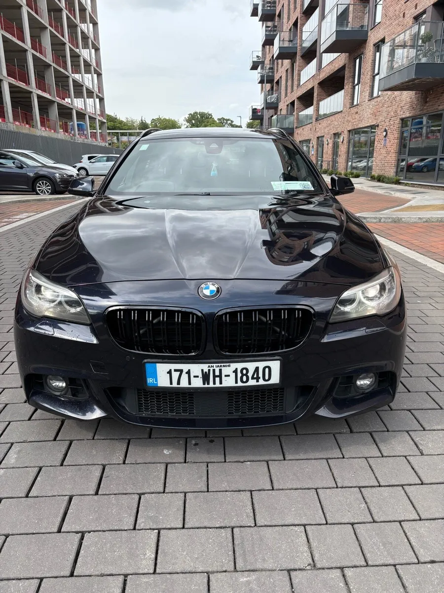 BMW 520 M Sport ESTATE - Image 1