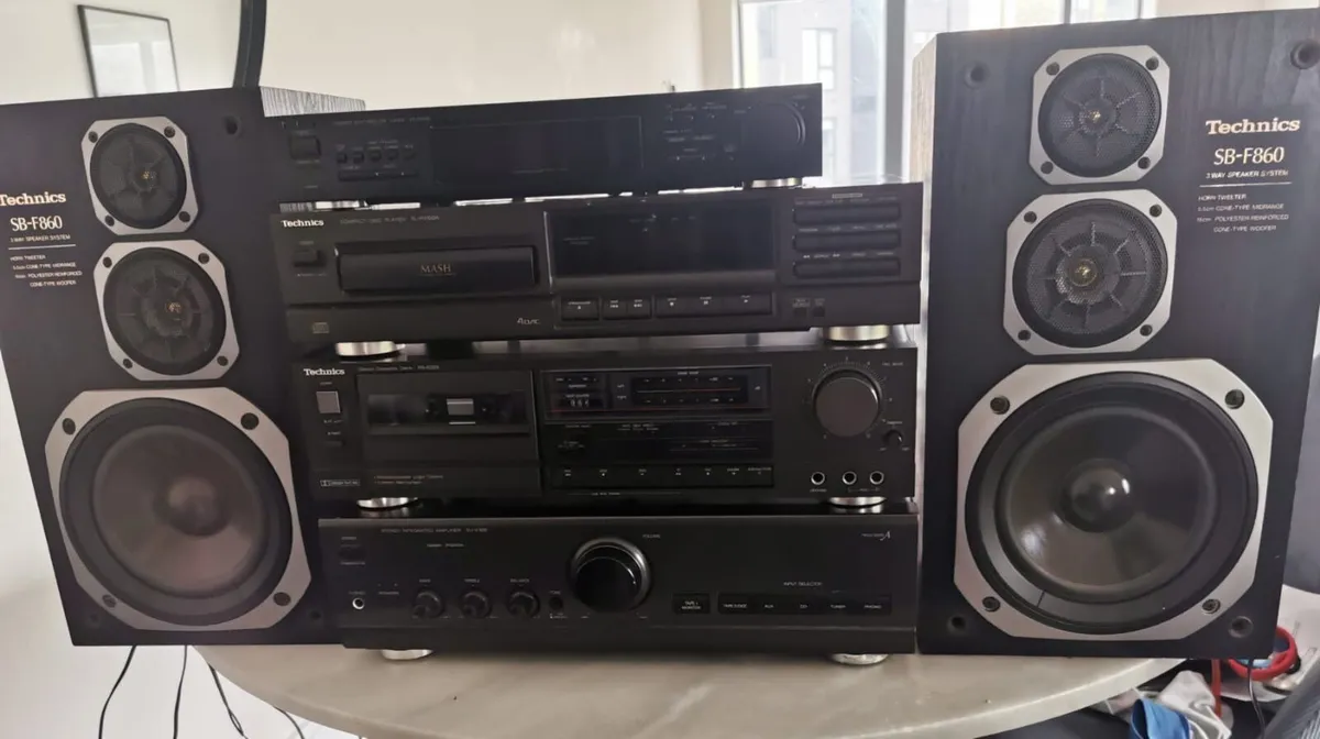 Technics Hi-Fi + Matching Speakers - Image 2