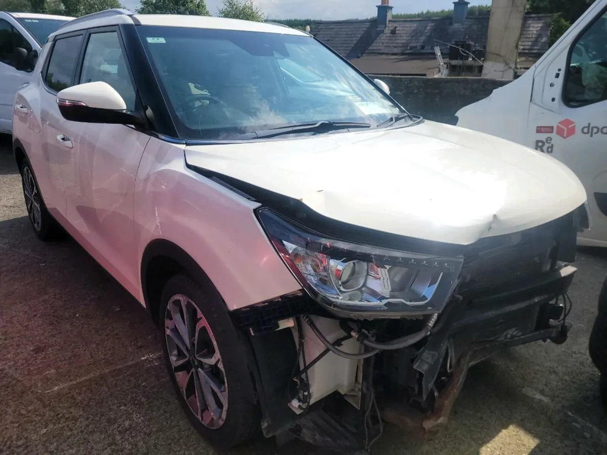 Ssangyong Tivoli 2017 - Image 1
