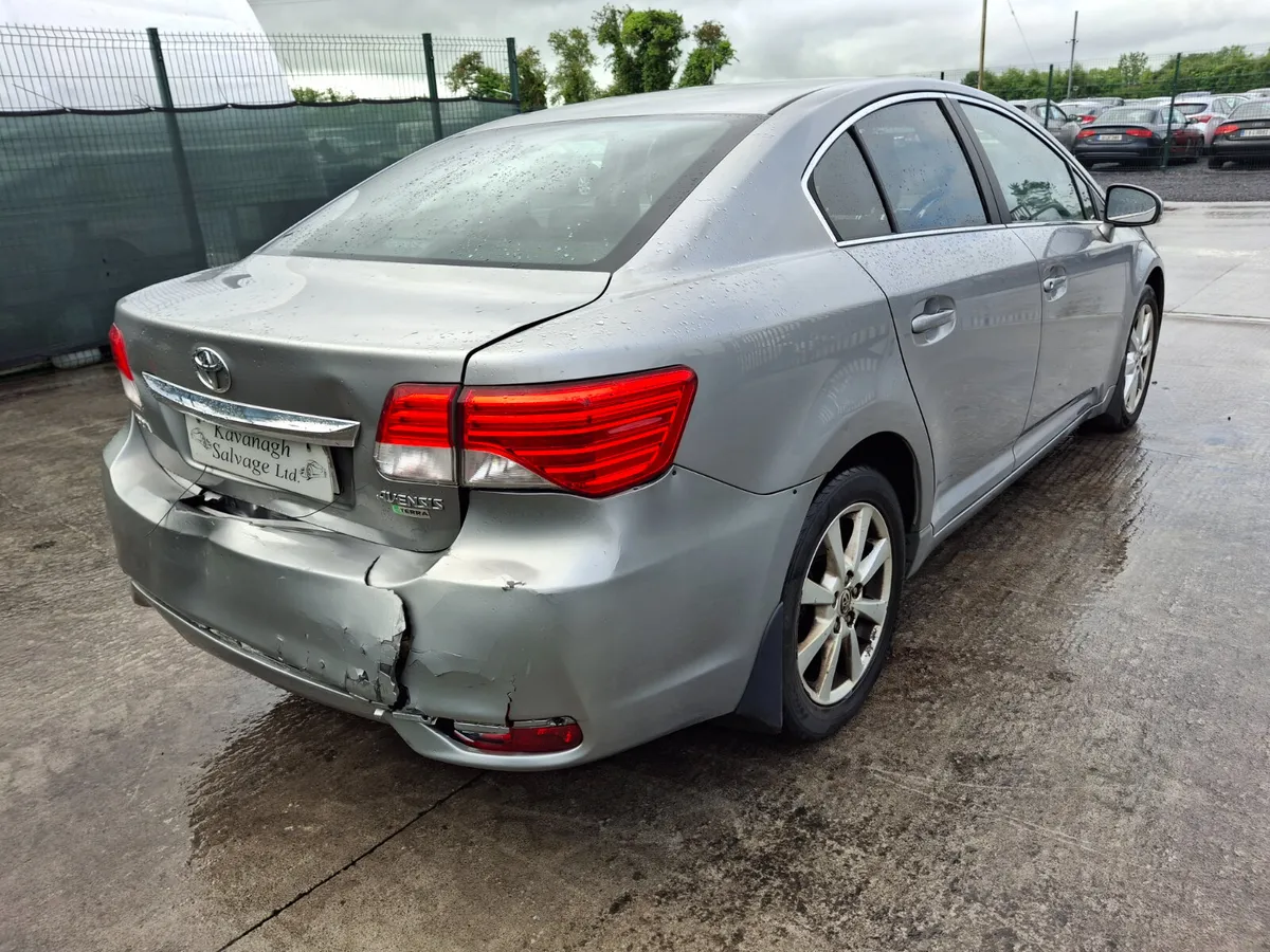 2012 Toyota Avensis  2.0 Diesel - Image 4