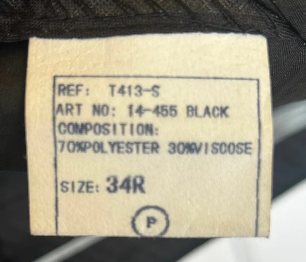 Men's Black 3 Piece Suit, M,  MINT! - Image 3