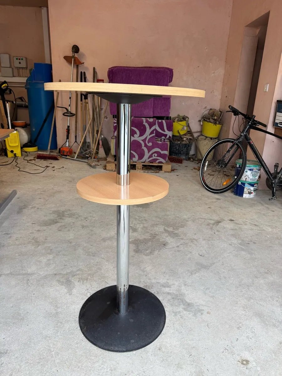 STANDING DESK: ideal for an office - Image 2