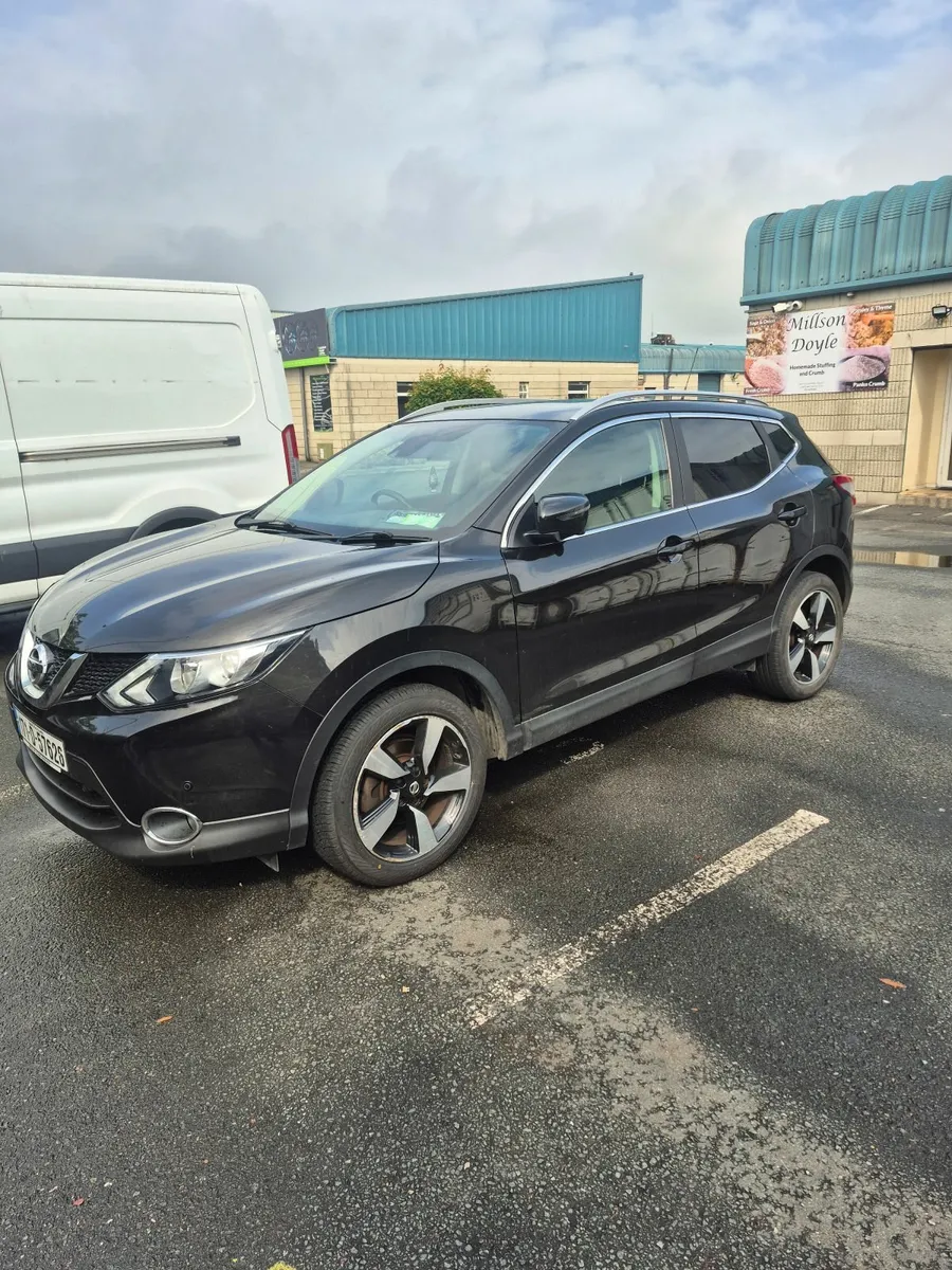 Nissan Qashqai     LOW KMS, LONG NCT 04/27 - Image 1