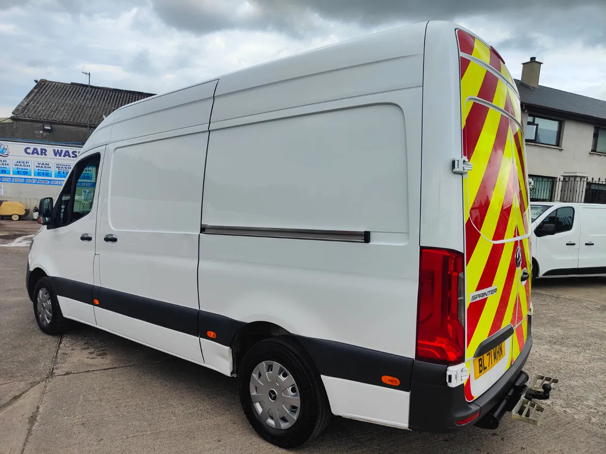 2022 MERC  SPRINTER 315 CDI L2 RWD - Image 4