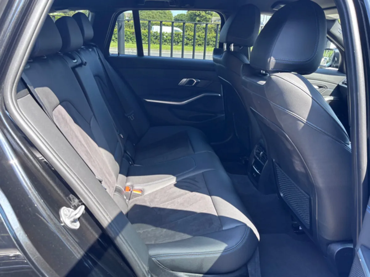 BMW 3 SERIES 330e M SPORT ESTATE / FACELIFT - Image 4