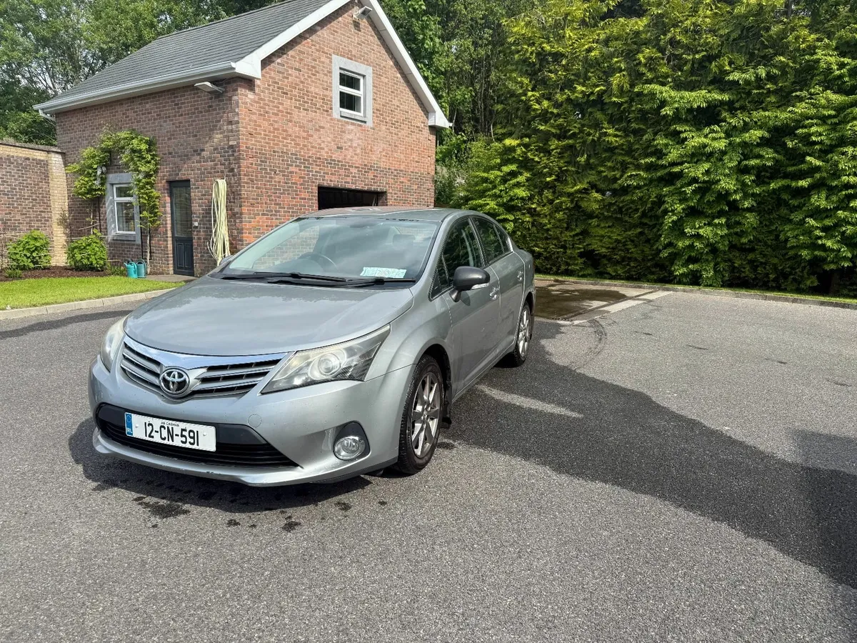 Toyota Avensis 2012 - Image 1