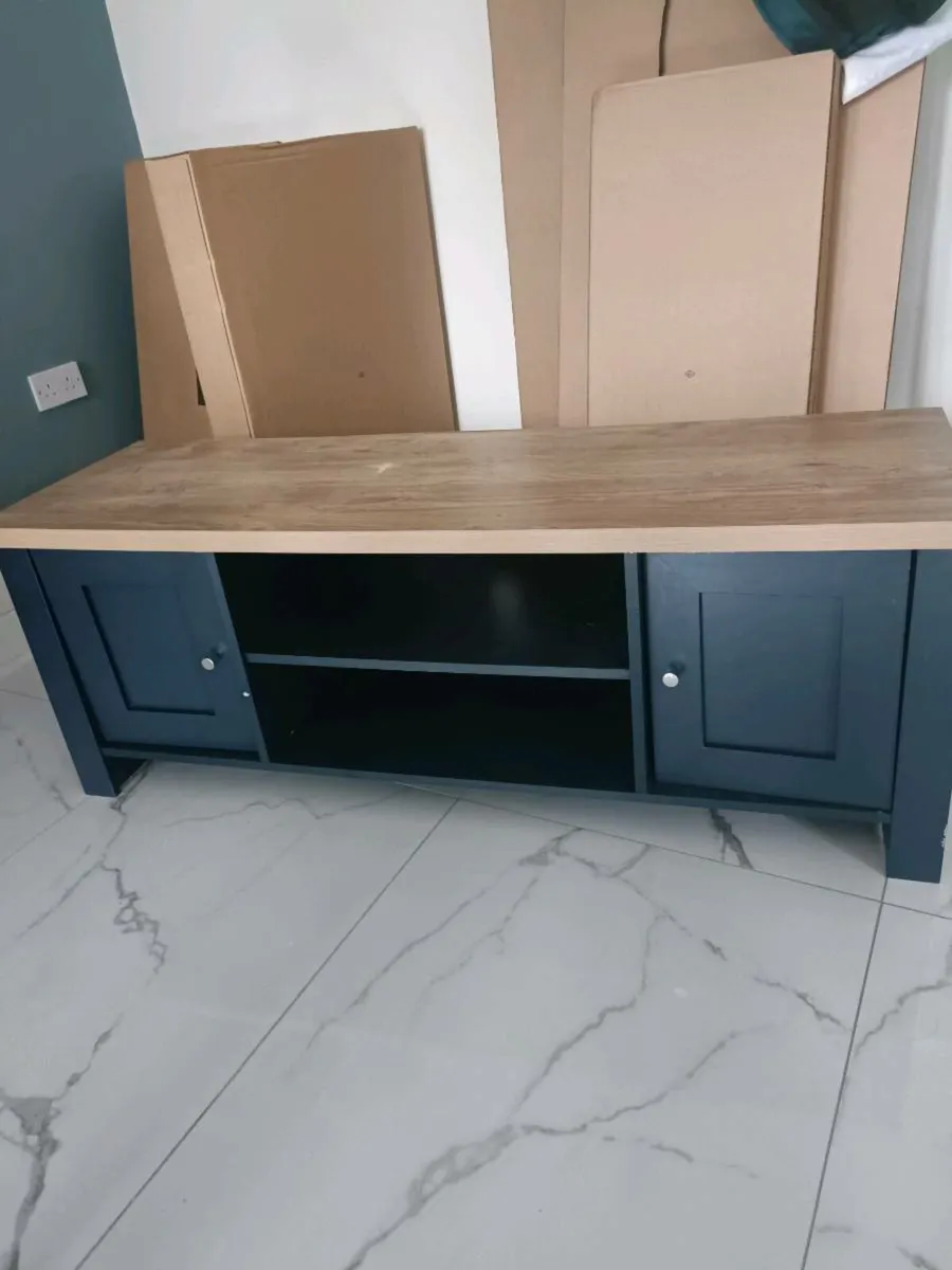 TV unit - Image 2
