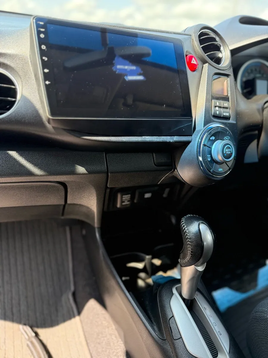 2010 Honda Insight hybrid 1.3 NEW NCT - Image 4