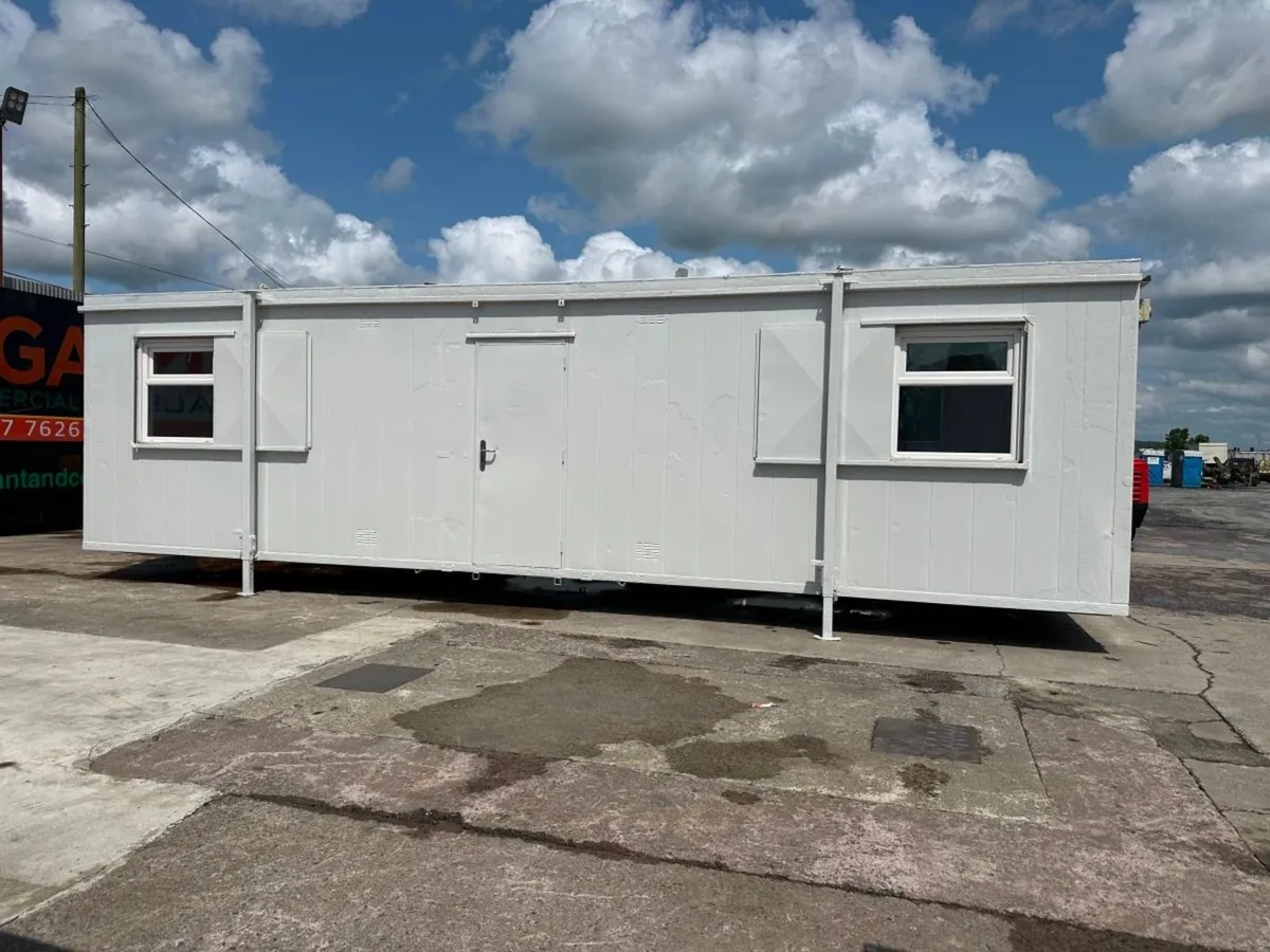 32 X 10 SITE OFFICE OPEN PLAN CABIN....670P - Image 1