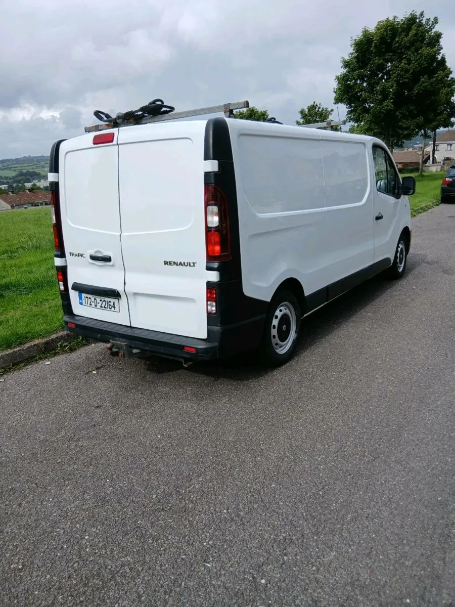 172 RENAULT  TRAFFIC LWB - Image 2