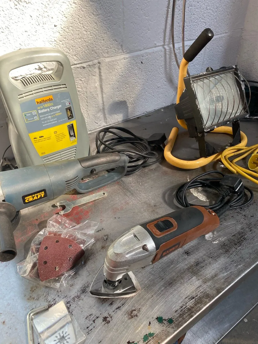 Some tools - Image 1