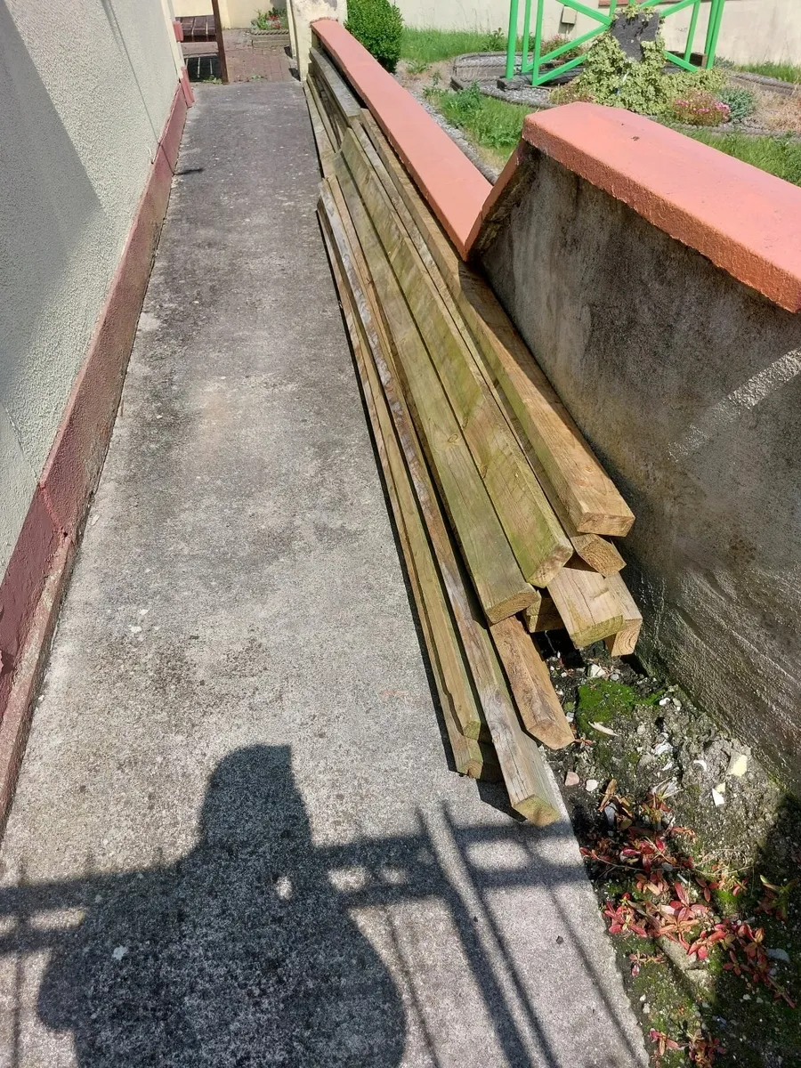 Hand rails for garden fencing - Image 1
