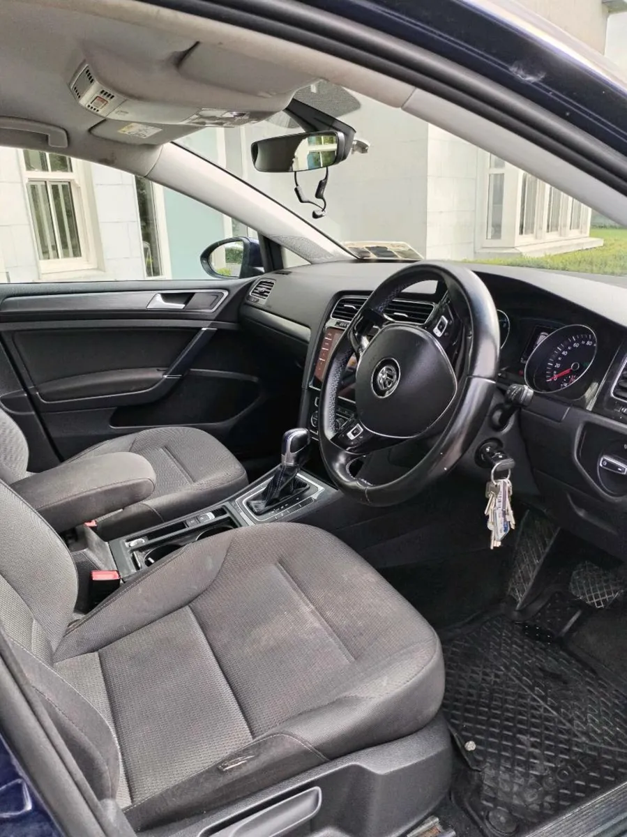 Volkswagen E-Golf - Image 4
