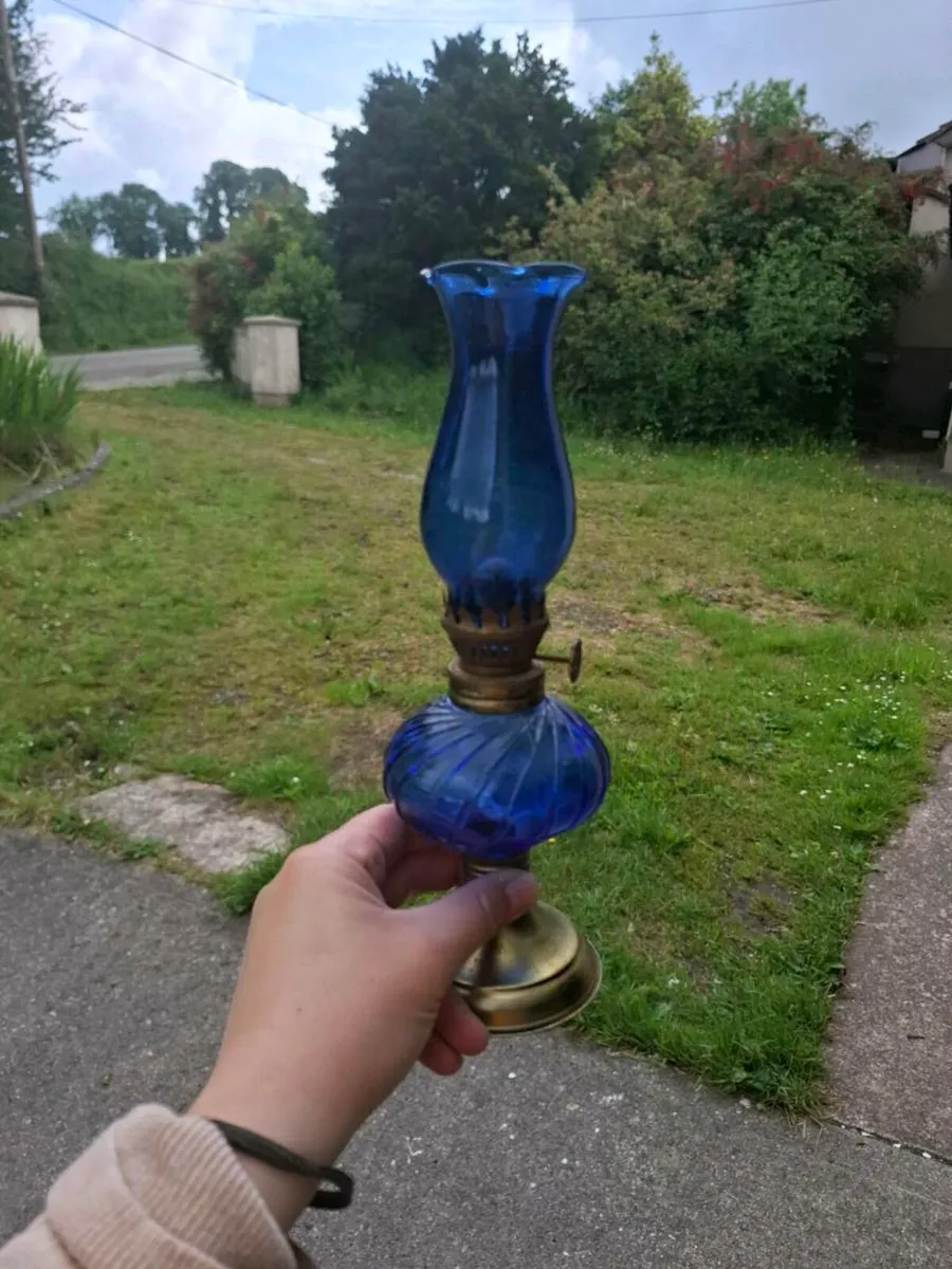By post only blue small oil lamp - Image 1
