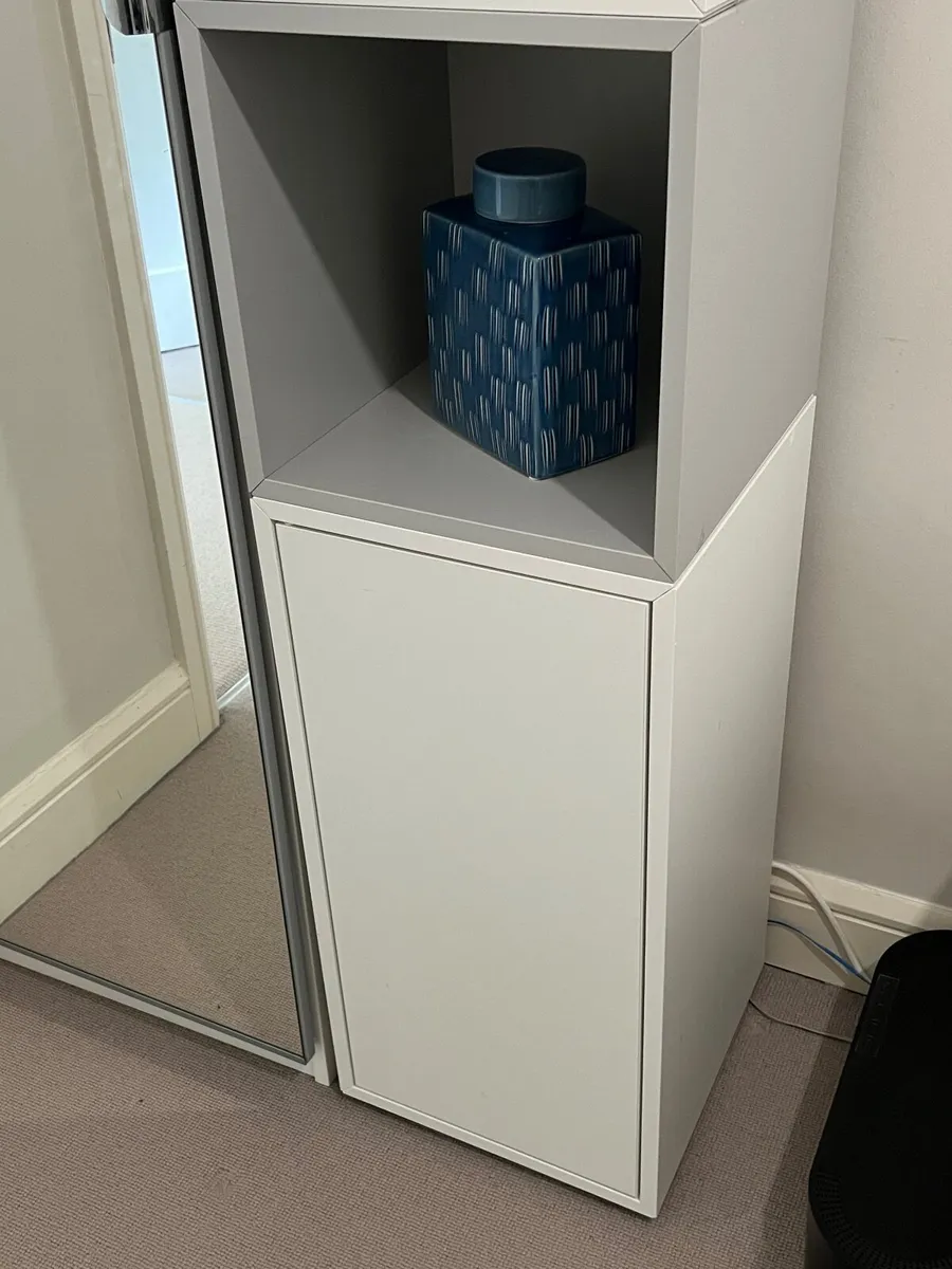 Shelf unit with one door - Image 3