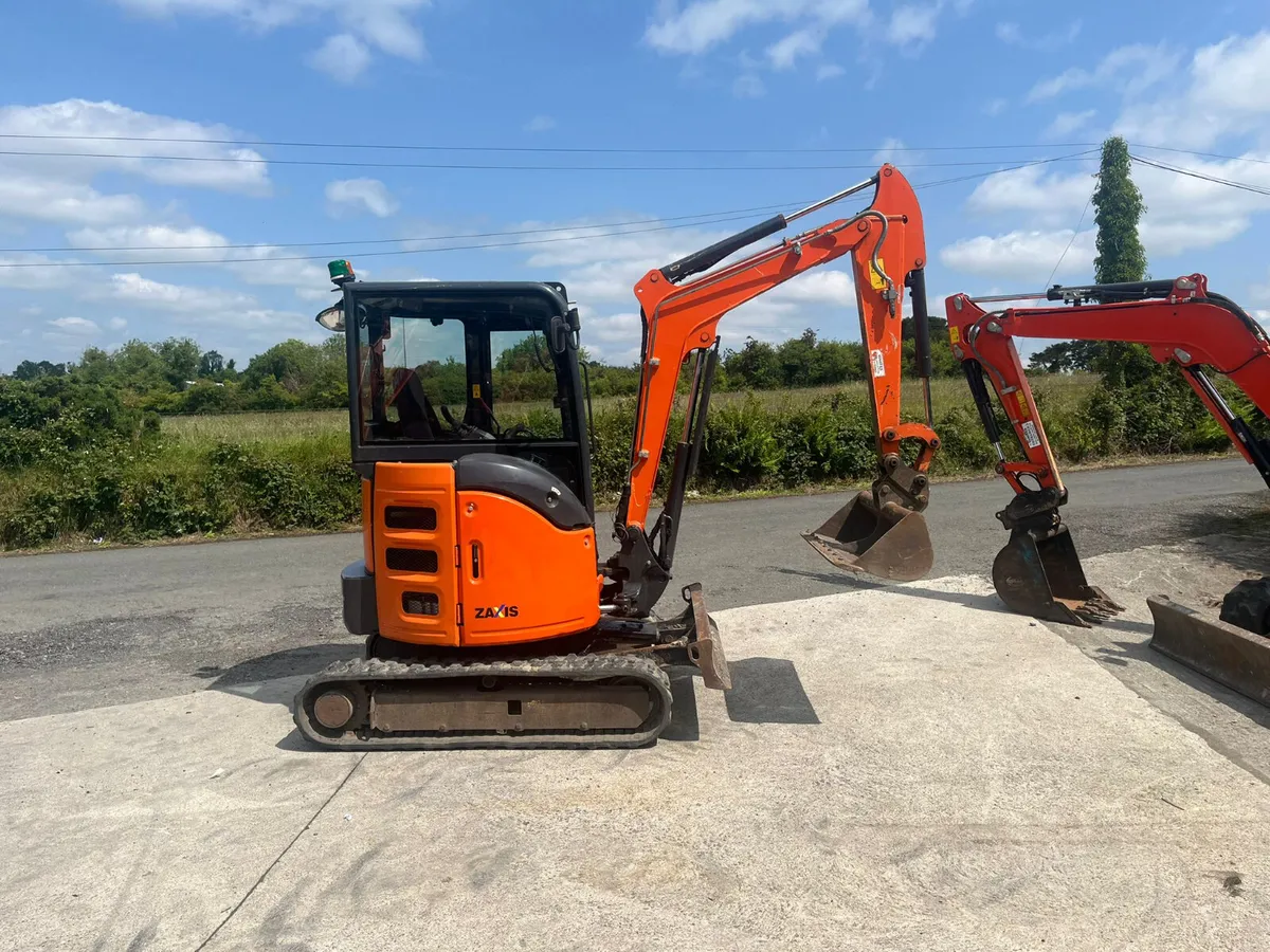 2019 Hitachi 26u.5 - Image 1