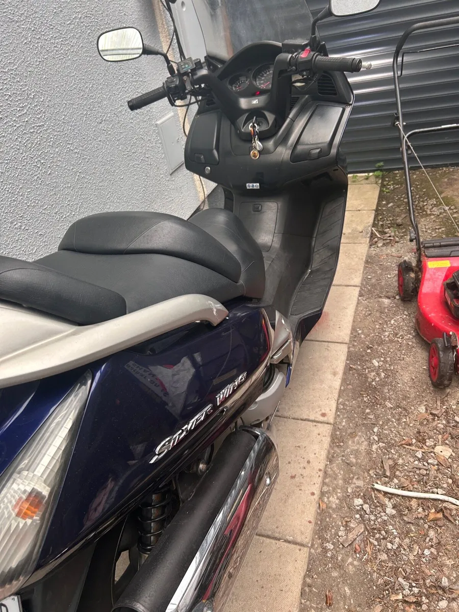 Honda Silver wing 600 cc - Image 4