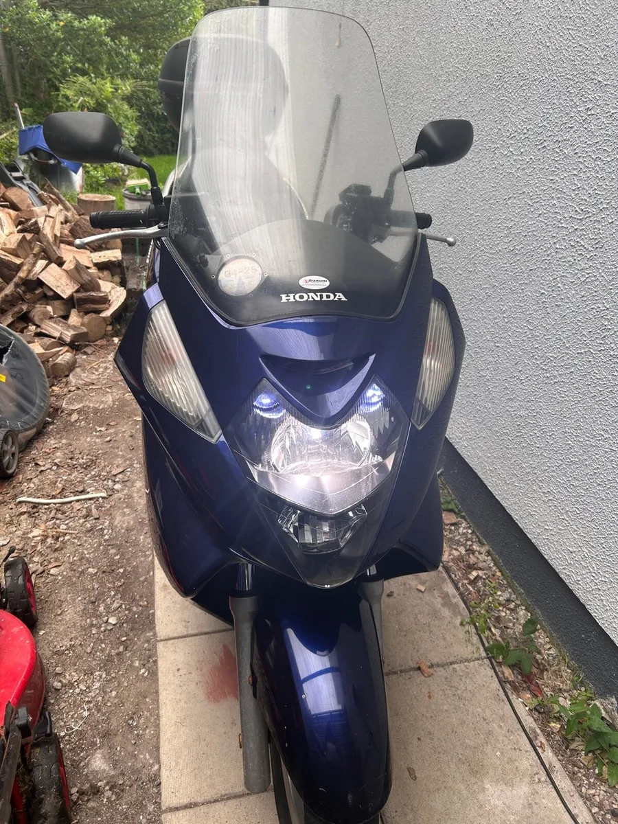 Honda Silver wing 600 cc - Image 1