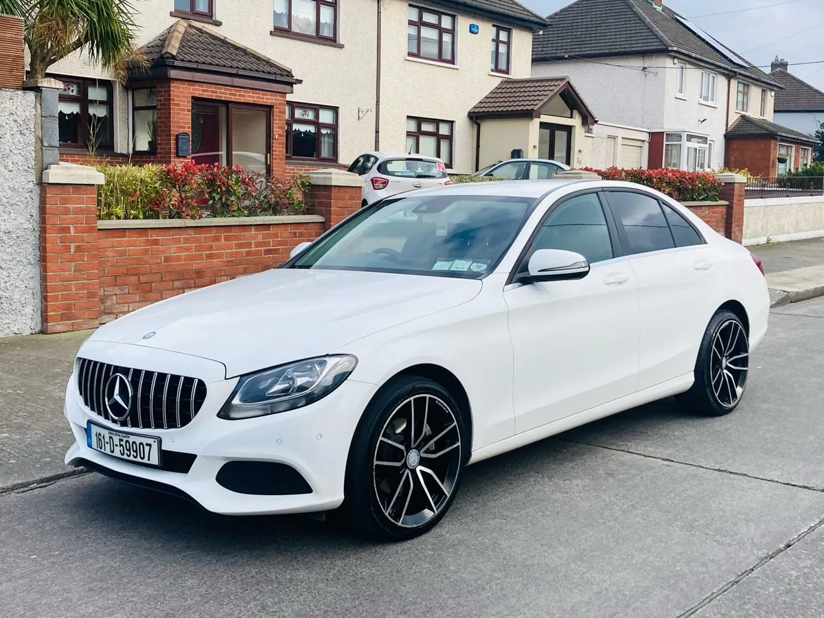 Mercedes-Benz C-Class SE - Image 1